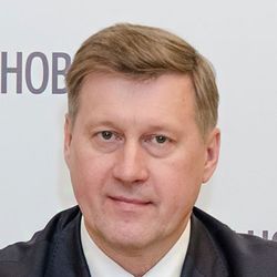 Анатолий Локоть