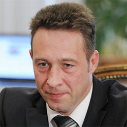 Игорь Холманских