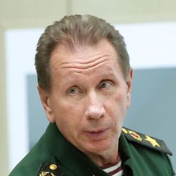 Виктор Золотов