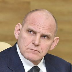Александр Карелин