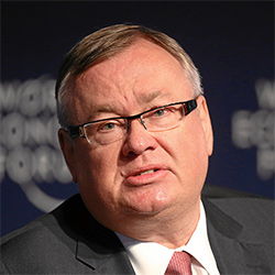 Андрей Костин